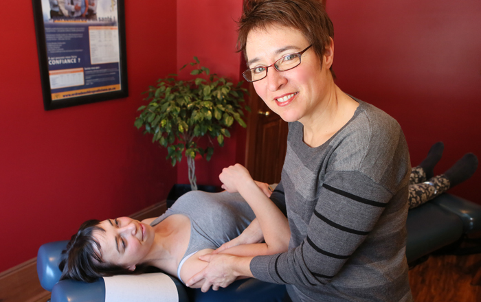 Traitement chiropratique de l'épaule par Isabelle Gendron, chiropraticienne d'expérience. 